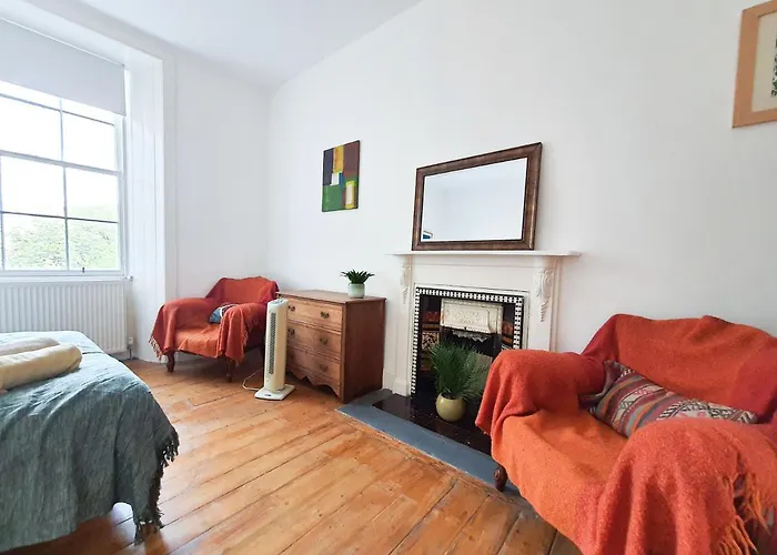 Edinburgh Charming Old Town Apartment