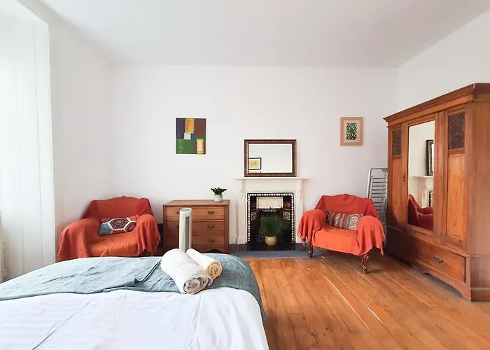 Edinburgh Charming Old Town Apartment